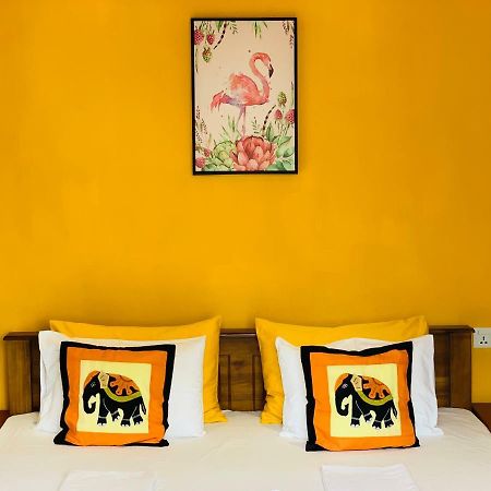 Sam'S Guest House Unawatuna Ngoại thất bức ảnh