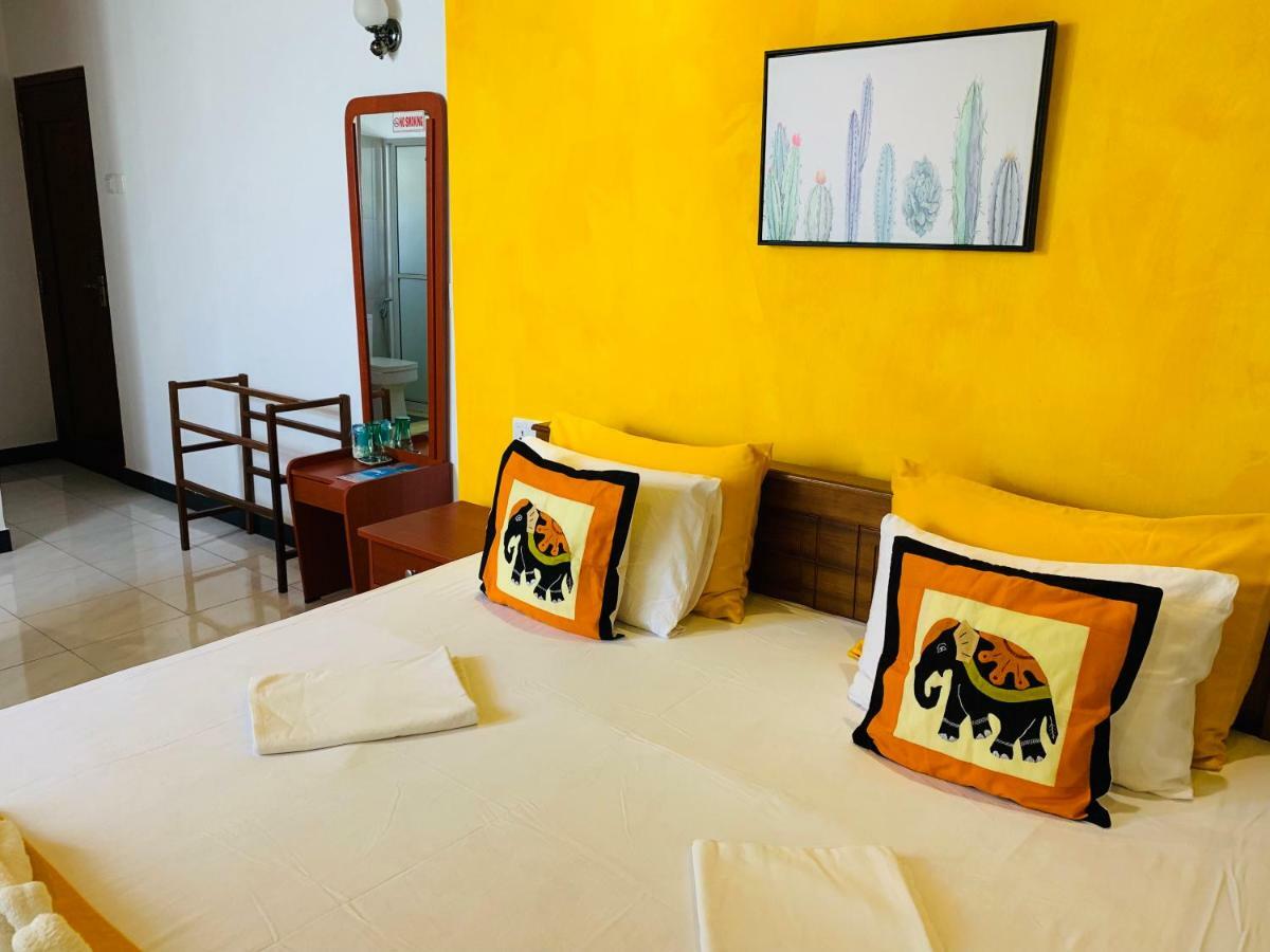 Sam'S Guest House Unawatuna Ngoại thất bức ảnh