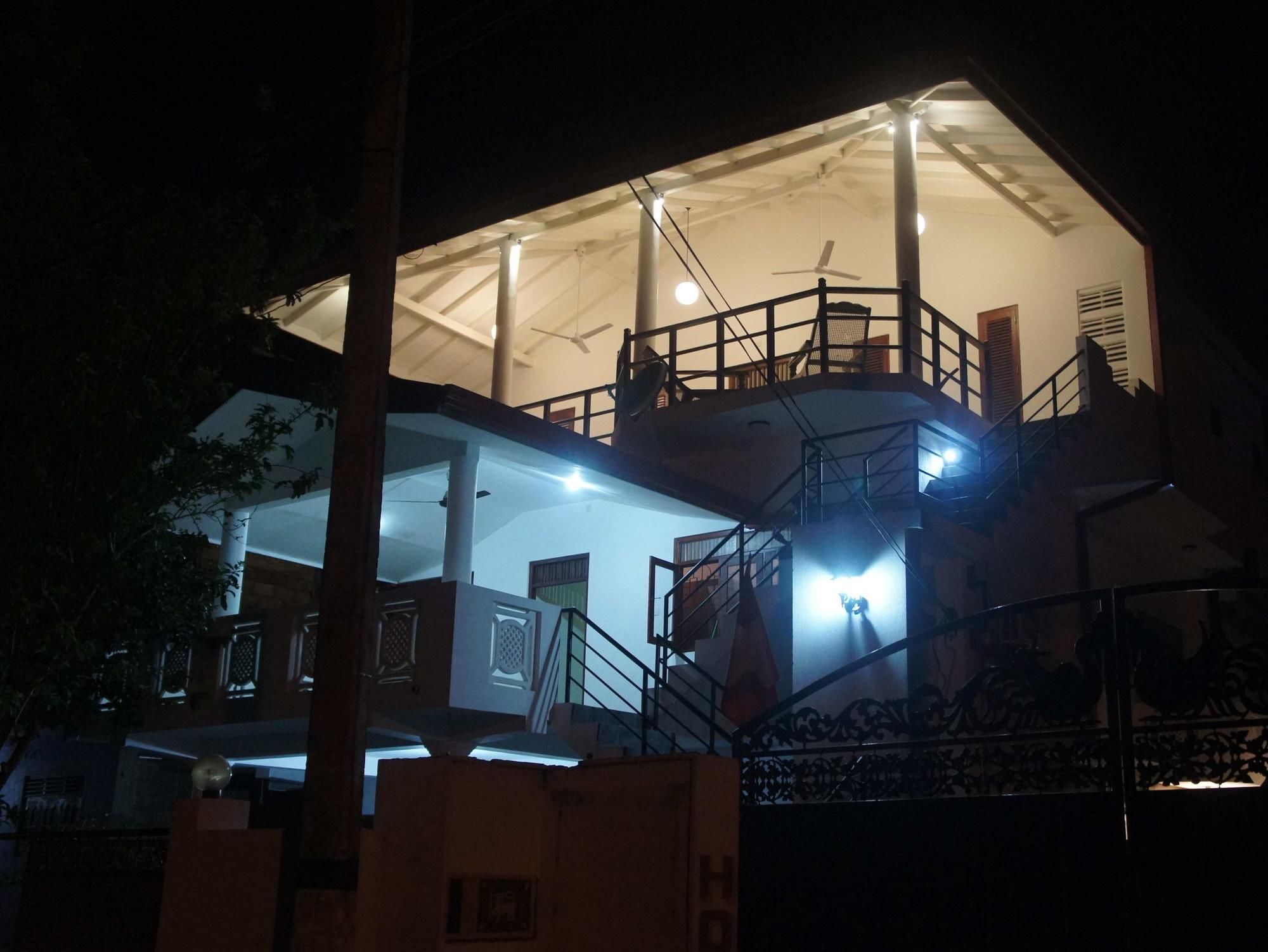 Sam'S Guest House Unawatuna Ngoại thất bức ảnh